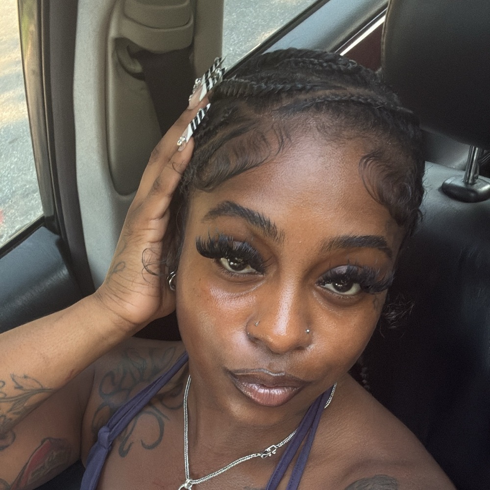 Meet your Posher, Zhana